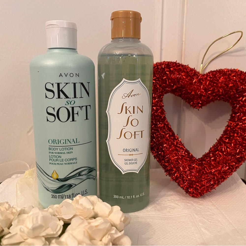 Avon Skin So Soft Original Body Lotion and Shower Gel Set